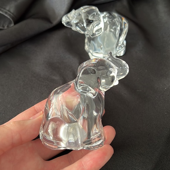 Crystal elephant, salt, and pepper set. - Picture 3 of 5